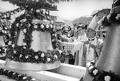 Glockenweihe in Pfandl bei Bad Ischl 1959