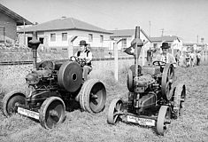 Oldtimer Traktoren Umzug