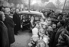 Präsident Adolf Schärf besucht Linzer Bürgermeister Ernst Koref