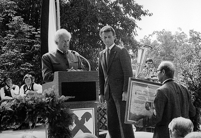 Wappenverleihung in Berg bei Rohrbach am 11. Oktober 1982