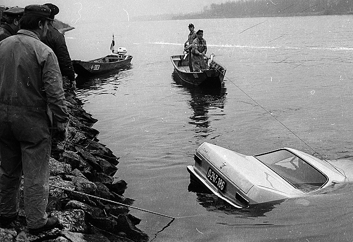 Autounglück in der Donau