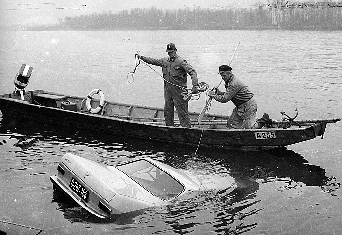 Autounglück in der Donau