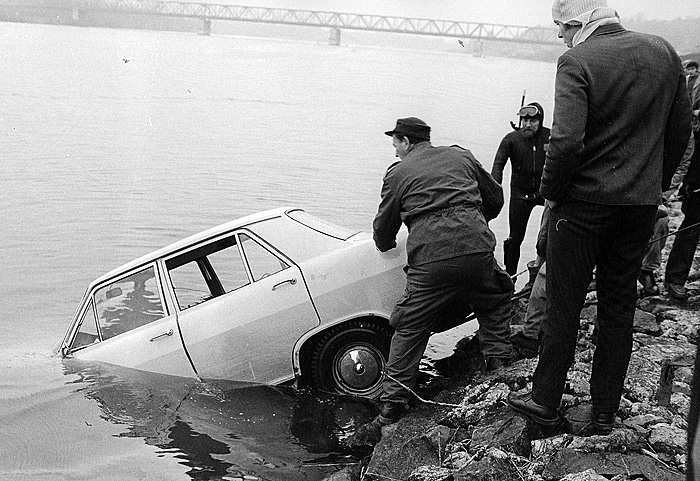 Autounglück in der Donau